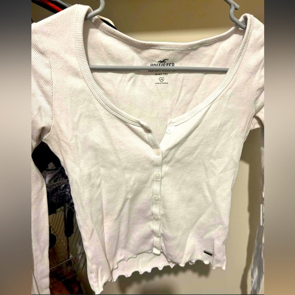 Hollister shirt